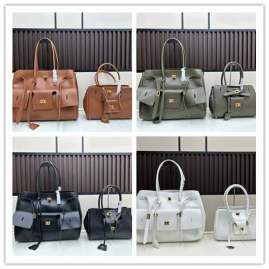 Picture of Balenciaga Handbags _SKUfw190200700fw